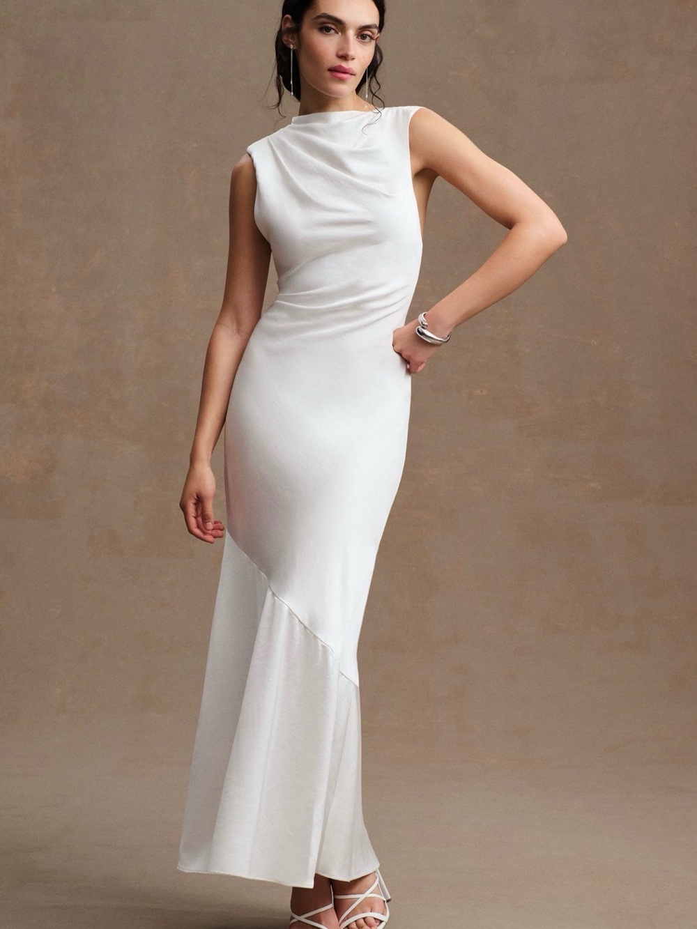 Significant Other Lana Cowl Neck Satin Gown in Ivory Size US 6 NWOT
